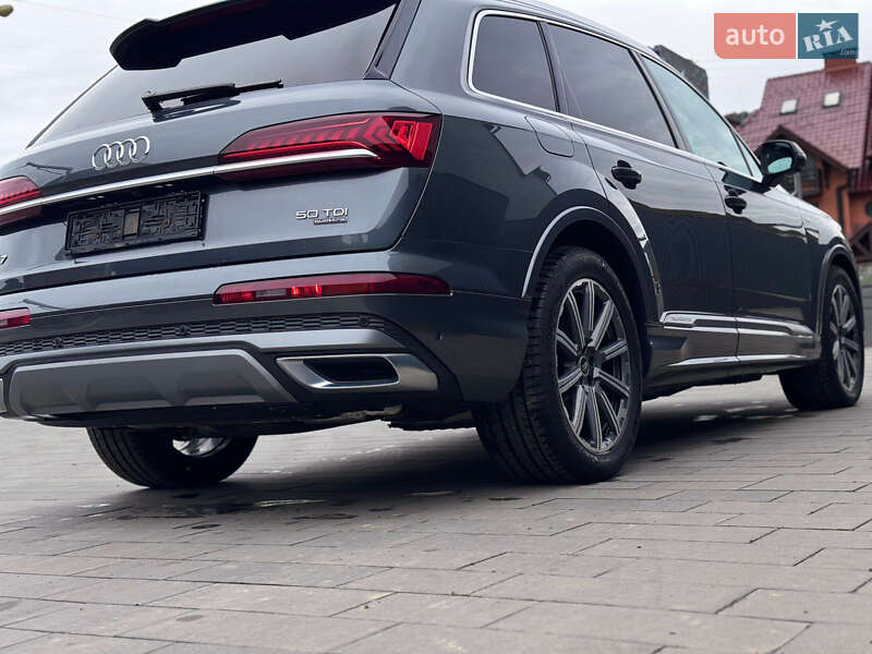 Позашляховик / Кросовер Audi Q7 2022 в Тячеві