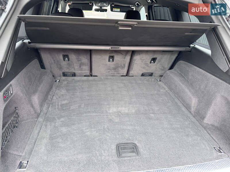 Позашляховик / Кросовер Audi Q7 2022 в Тячеві