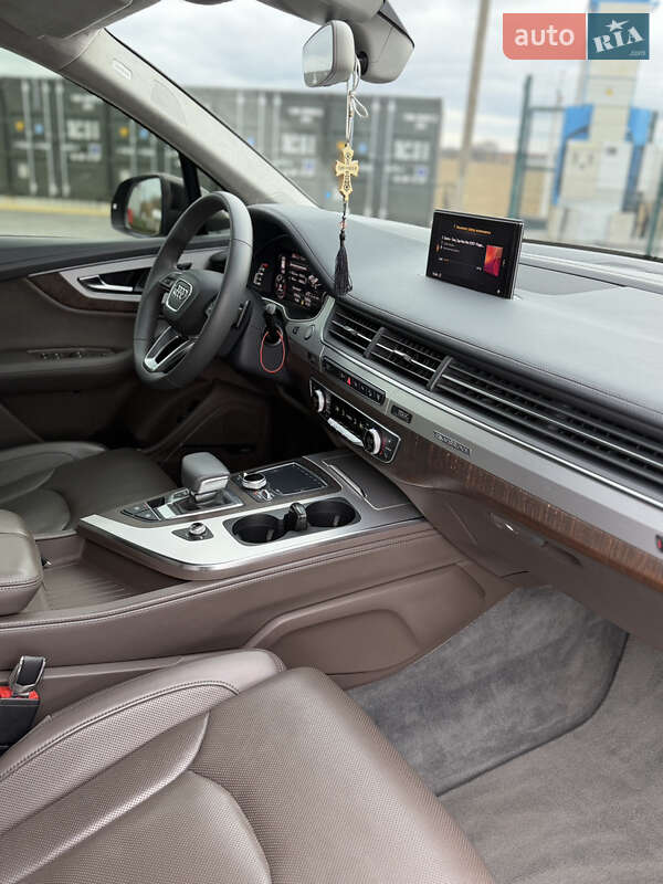 Внедорожник / Кроссовер Audi Q7 2016 в Одессе фото 8 Внедорожник / Кроссовер Audi Q7 2016 в Одессе