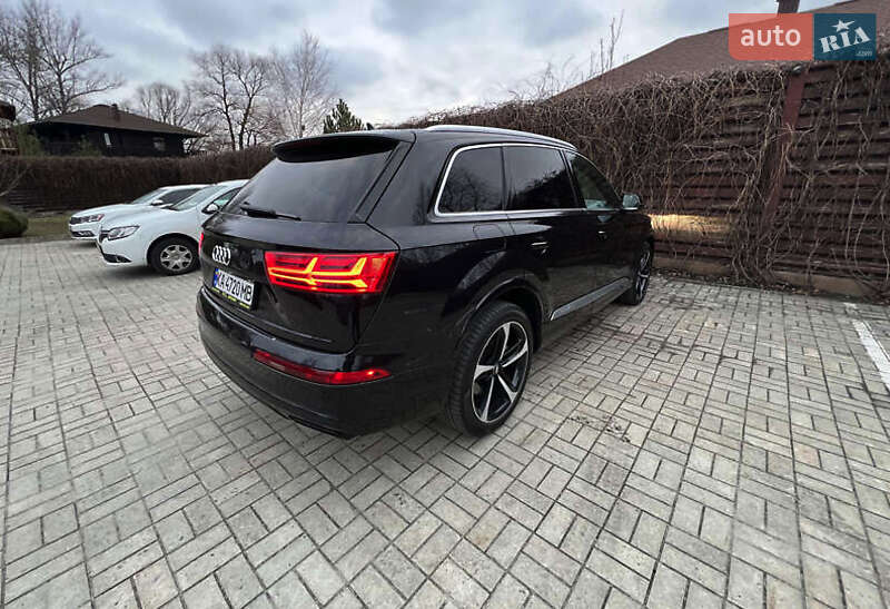 Позашляховик / Кросовер Audi Q7 2018 в Києві фото 11 Позашляховик / Кросовер Audi Q7 2018 в Києві