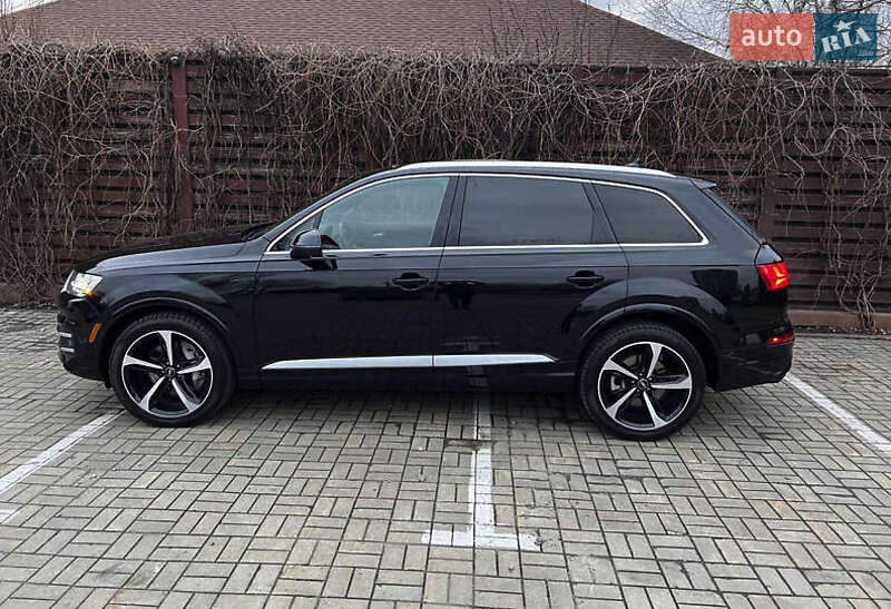 Позашляховик / Кросовер Audi Q7 2018 в Києві фото 25 Позашляховик / Кросовер Audi Q7 2018 в Києві