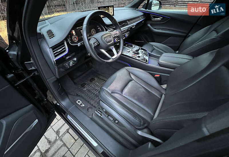 Позашляховик / Кросовер Audi Q7 2018 в Києві фото 41 Позашляховик / Кросовер Audi Q7 2018 в Києві