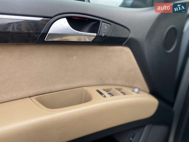 Позашляховик / Кросовер Audi Q7 2011 в Києві фото 9 Позашляховик / Кросовер Audi Q7 2011 в Києві