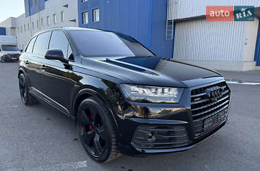 Позашляховик / Кросовер Audi Q7 2016 в Ковелі