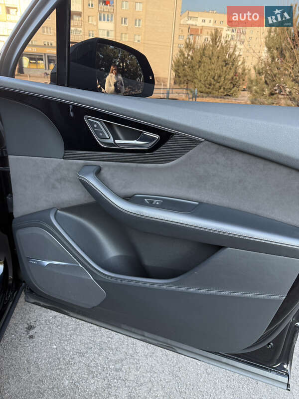 Позашляховик / Кросовер Audi Q7 2016 в Ковелі фото 15 Позашляховик / Кросовер Audi Q7 2016 в Ковелі