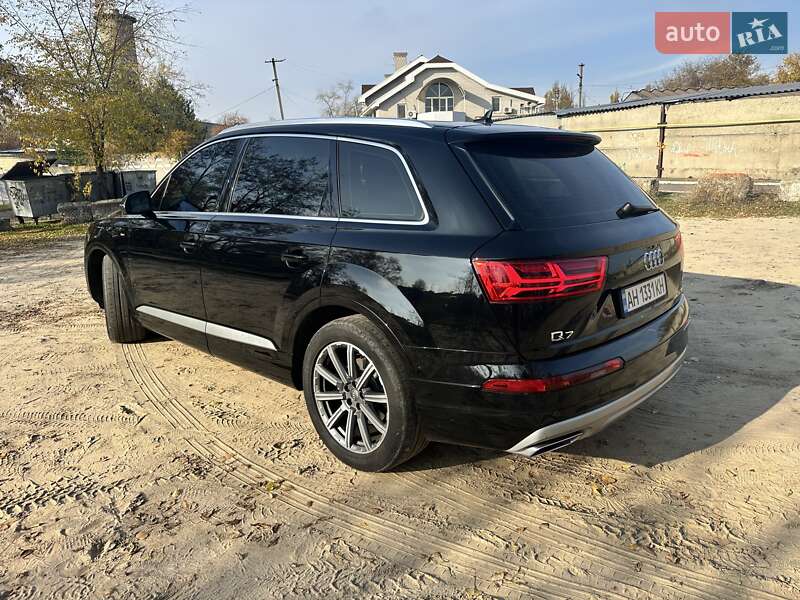 Внедорожник / Кроссовер Audi Q7 2018 в Днепре