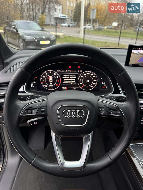 Внедорожник / Кроссовер Audi Q7 2017 в Львове