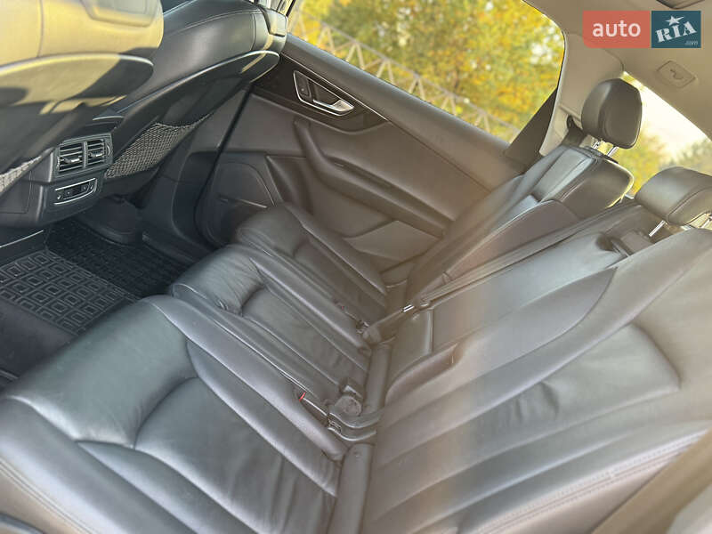 Внедорожник / Кроссовер Audi Q7 2015 в Харькове фото 12 Внедорожник / Кроссовер Audi Q7 2015 в Харькове