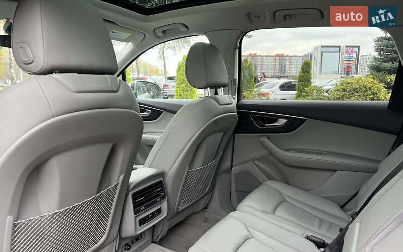 Внедорожник / Кроссовер Audi Q7 2022 в Львове