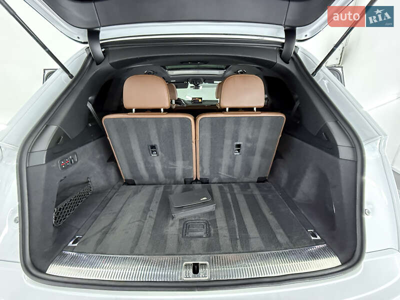 Внедорожник / Кроссовер Audi Q7 2018 в Трускавце