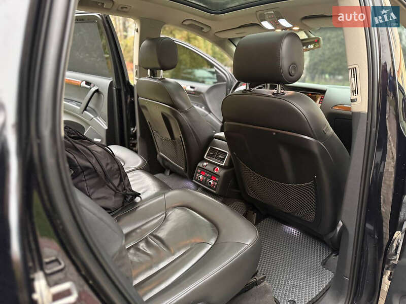 Позашляховик / Кросовер Audi Q7 2010 в Кам'янець-Подільському