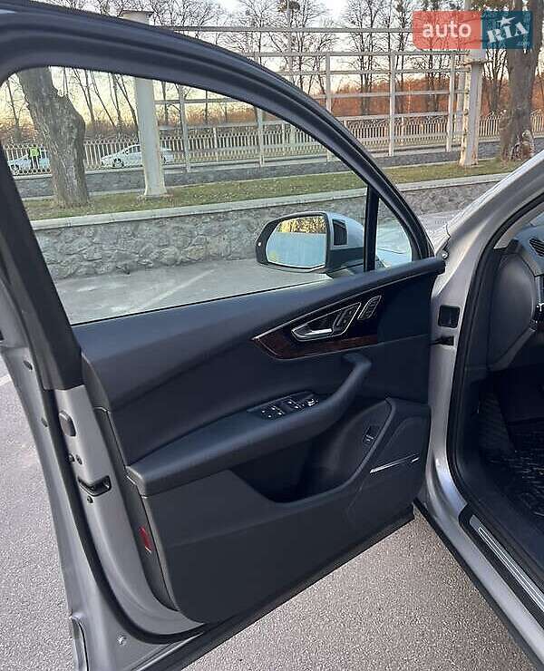 Позашляховик / Кросовер Audi Q7 2017 в Івано-Франківську фото 8 Позашляховик / Кросовер Audi Q7 2017 в Івано-Франківську