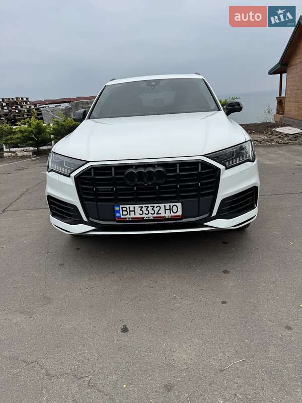 Позашляховик / Кросовер Audi Q7 2020 в Одесі