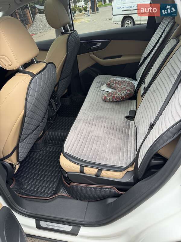 Позашляховик / Кросовер Audi Q7 2020 в Одесі