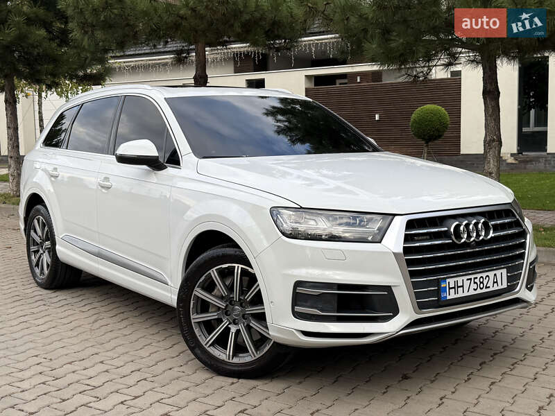 Позашляховик / Кросовер Audi Q7 2018 в Одесі