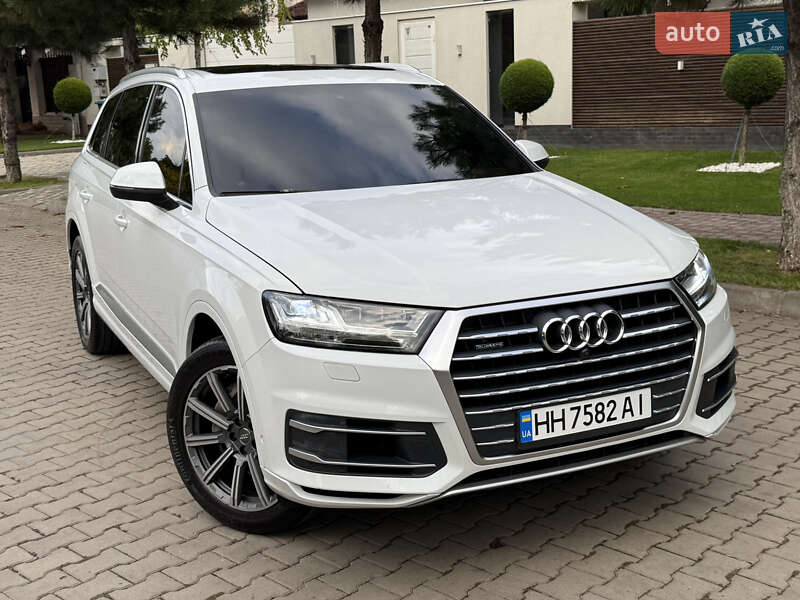 Позашляховик / Кросовер Audi Q7 2018 в Одесі