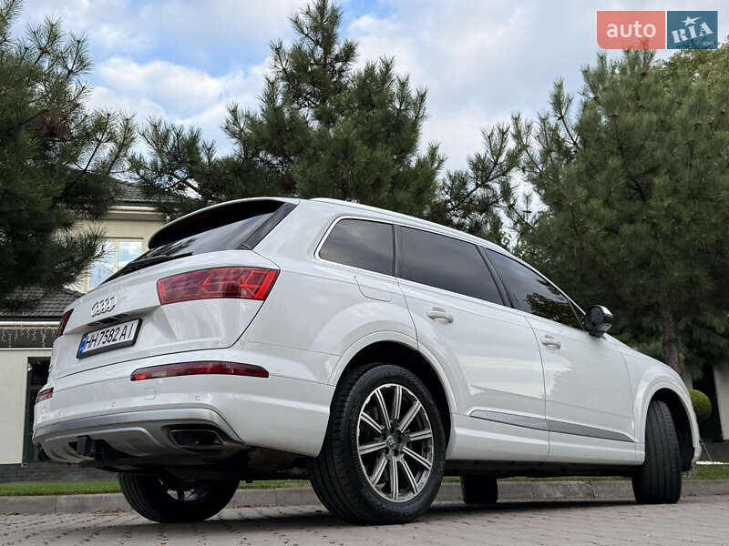 Позашляховик / Кросовер Audi Q7 2018 в Одесі