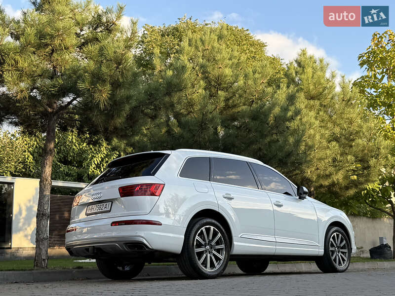 Позашляховик / Кросовер Audi Q7 2018 в Одесі