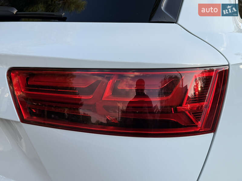 Позашляховик / Кросовер Audi Q7 2018 в Одесі