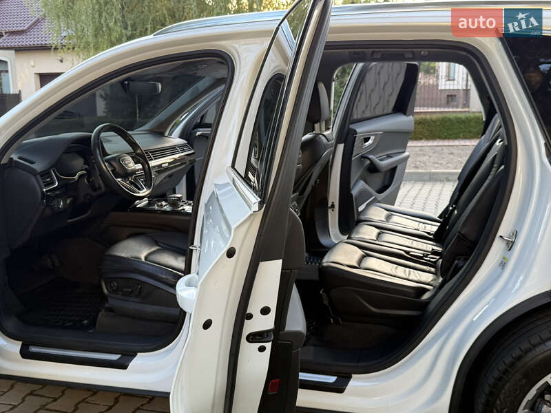 Позашляховик / Кросовер Audi Q7 2018 в Одесі
