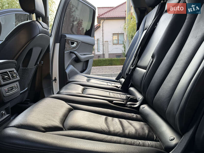 Позашляховик / Кросовер Audi Q7 2018 в Одесі
