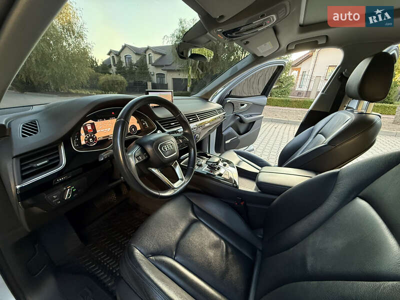 Позашляховик / Кросовер Audi Q7 2018 в Одесі