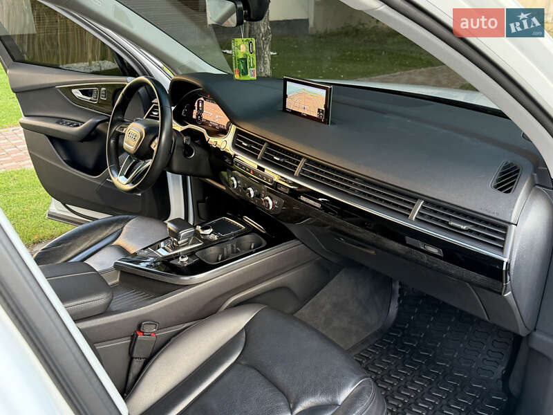 Позашляховик / Кросовер Audi Q7 2018 в Одесі