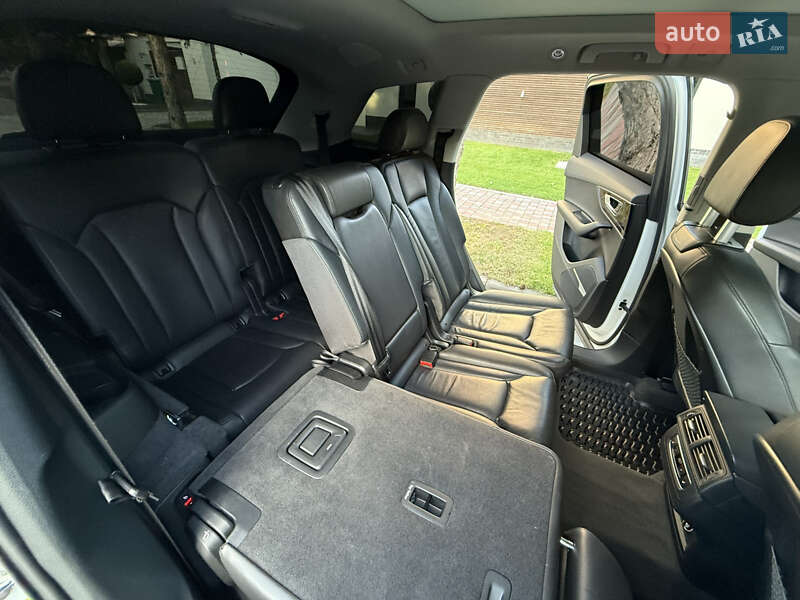 Позашляховик / Кросовер Audi Q7 2018 в Одесі