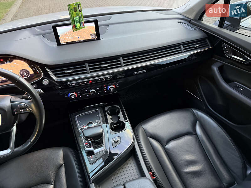 Позашляховик / Кросовер Audi Q7 2018 в Одесі