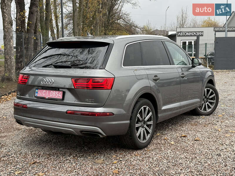 Позашляховик / Кросовер Audi Q7 2016 в Стрию