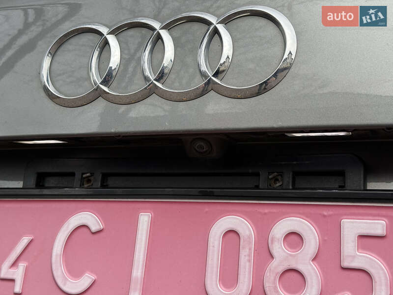 Позашляховик / Кросовер Audi Q7 2016 в Стрию