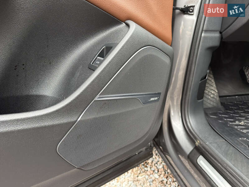 Позашляховик / Кросовер Audi Q7 2016 в Стрию