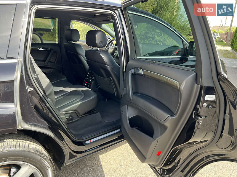 Позашляховик / Кросовер Audi Q7 2014 в Самборі