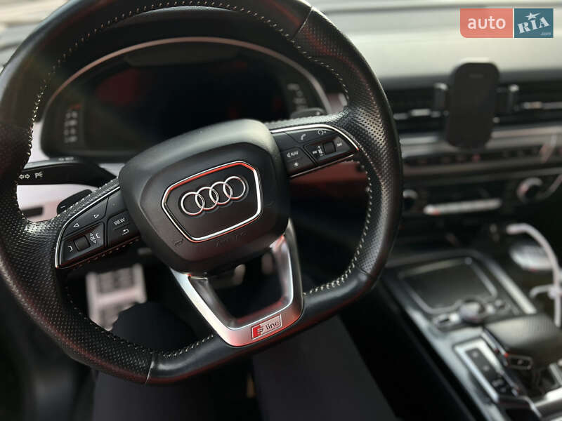 Внедорожник / Кроссовер Audi Q7 2017 в Одессе
