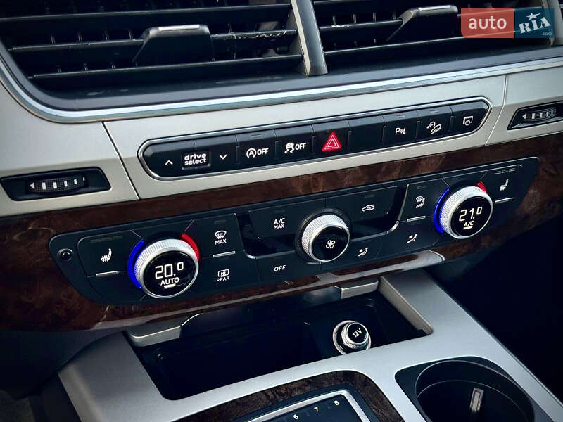 Внедорожник / Кроссовер Audi Q7 2018 в Киеве