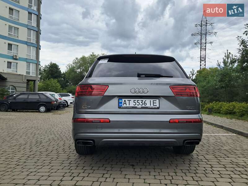 Внедорожник / Кроссовер Audi Q7 2016 в Ивано-Франковске