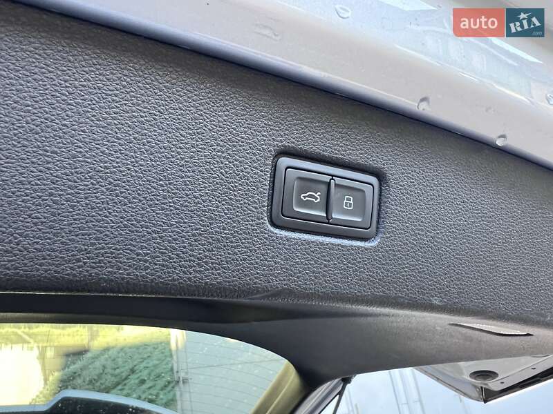 Позашляховик / Кросовер Audi Q7 2017 в Києві