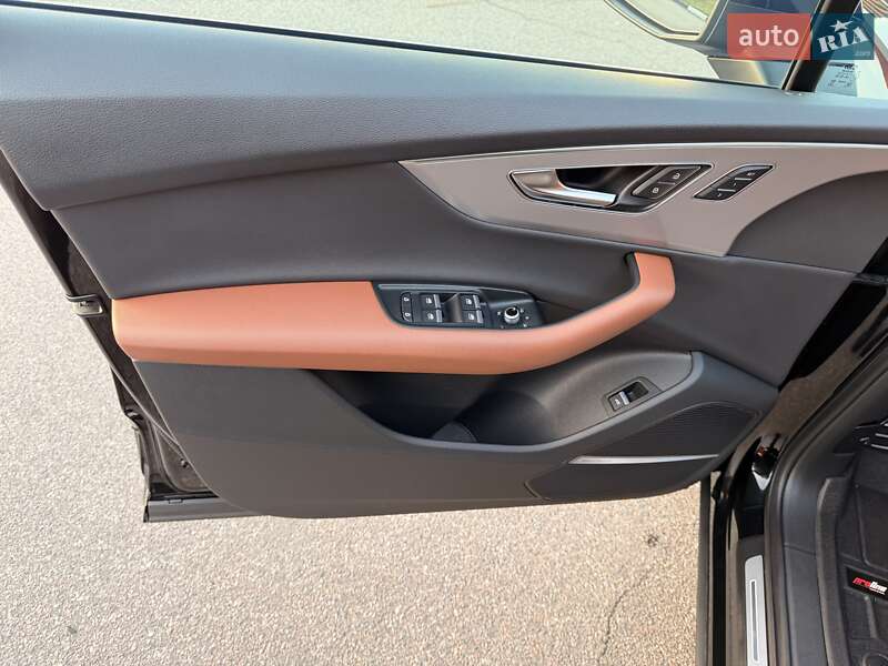 Позашляховик / Кросовер Audi Q7 2022 в Києві фото 37 Позашляховик / Кросовер Audi Q7 2022 в Києві