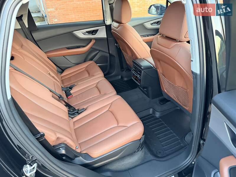 Позашляховик / Кросовер Audi Q7 2022 в Києві фото 54 Позашляховик / Кросовер Audi Q7 2022 в Києві
