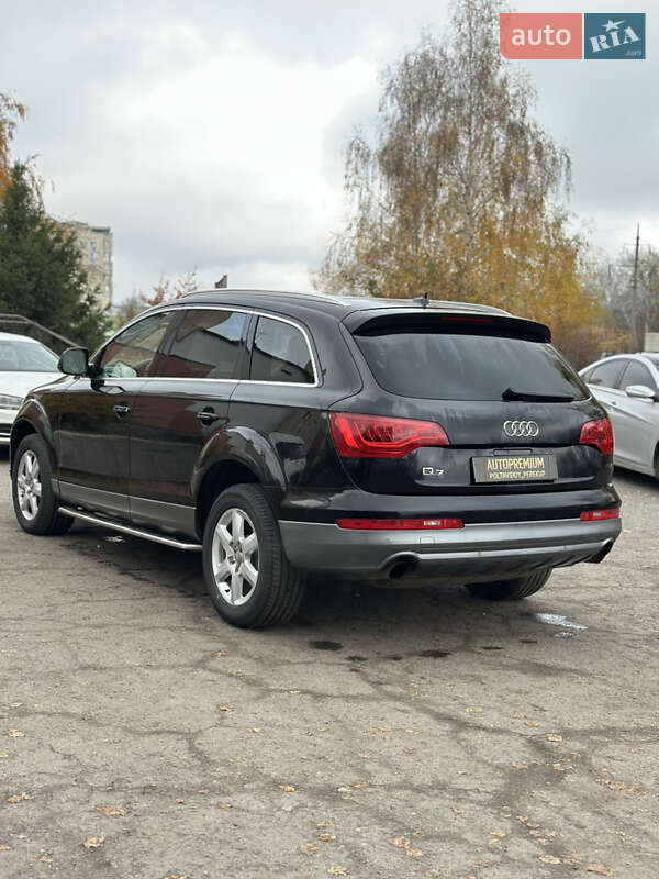 Позашляховик / Кросовер Audi Q7 2011 в Полтаві