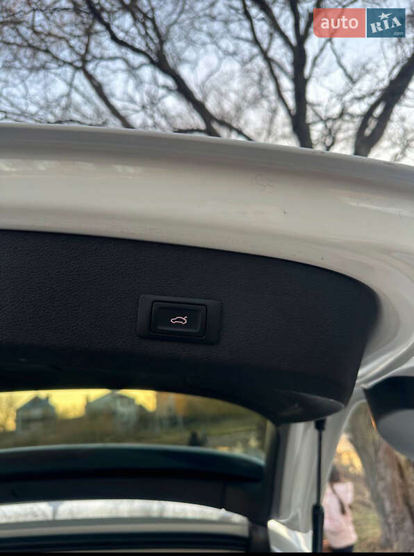 Внедорожник / Кроссовер Audi Q7 2014 в Ровно