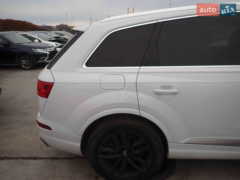Позашляховик / Кросовер Audi Q7 2016 в Львові фото 4 Позашляховик / Кросовер Audi Q7 2016 в Львові