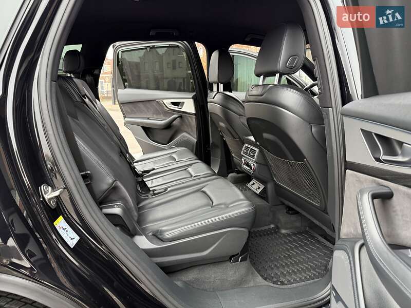 Внедорожник / Кроссовер Audi Q7 2016 в Киеве фото 123 Внедорожник / Кроссовер Audi Q7 2016 в Киеве