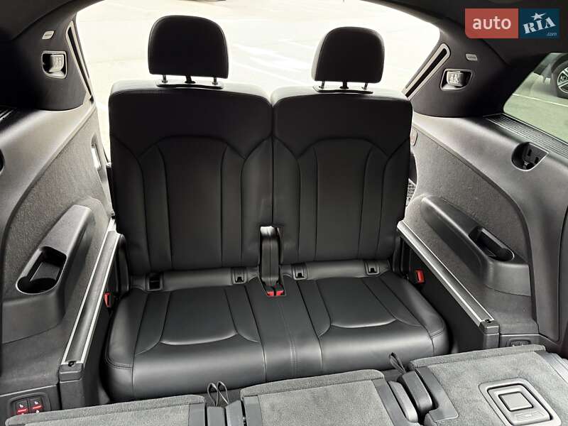 Внедорожник / Кроссовер Audi Q7 2016 в Киеве фото 145 Внедорожник / Кроссовер Audi Q7 2016 в Киеве