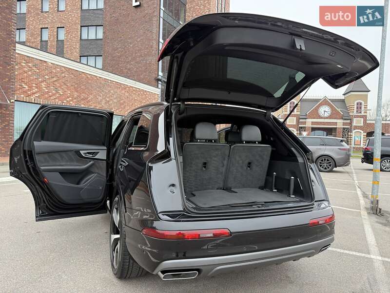 Внедорожник / Кроссовер Audi Q7 2016 в Киеве фото 148 Внедорожник / Кроссовер Audi Q7 2016 в Киеве