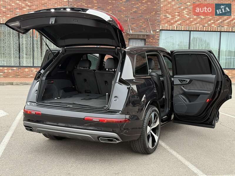 Внедорожник / Кроссовер Audi Q7 2016 в Киеве фото 155 Внедорожник / Кроссовер Audi Q7 2016 в Киеве