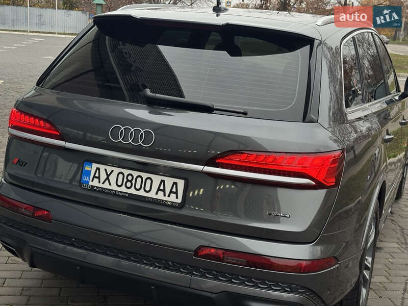 Внедорожник / Кроссовер Audi Q7 2024 в Харькове