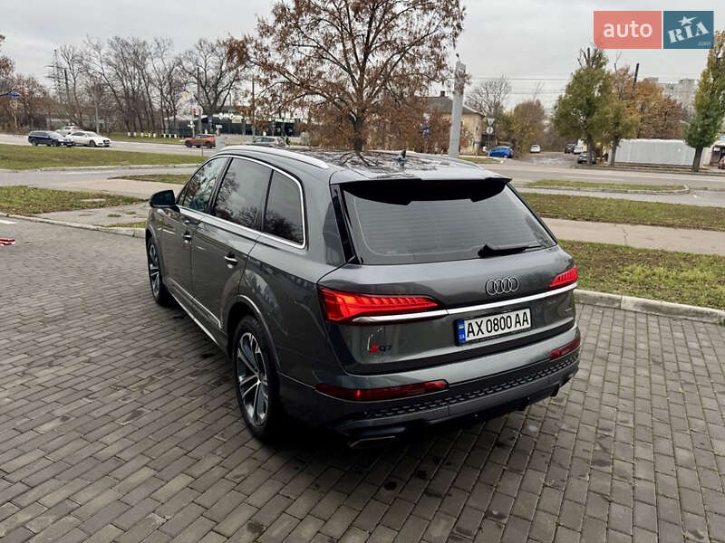 Внедорожник / Кроссовер Audi Q7 2024 в Харькове