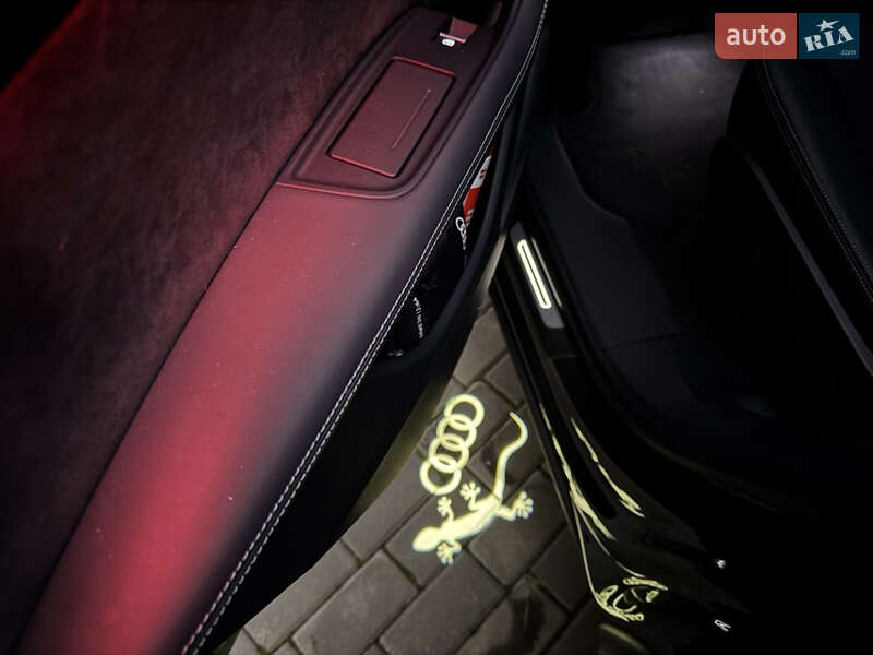 Внедорожник / Кроссовер Audi Q7 2024 в Харькове