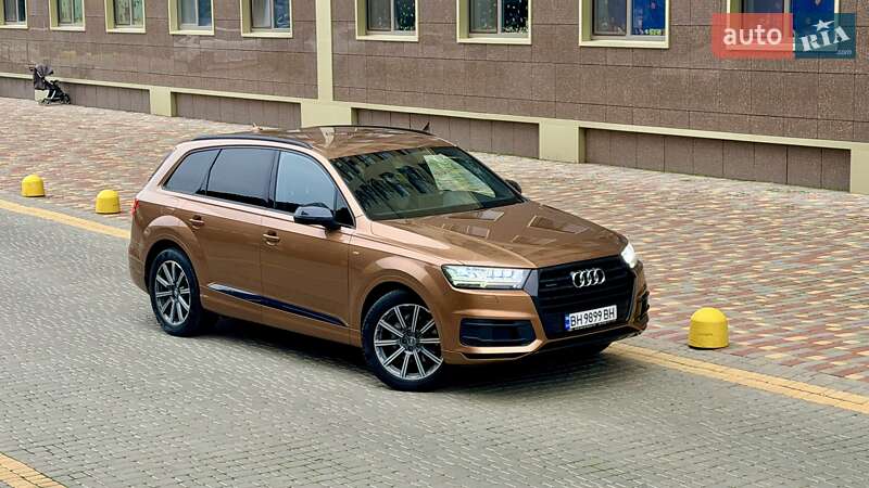 Внедорожник / Кроссовер Audi Q7 2017 в Одессе